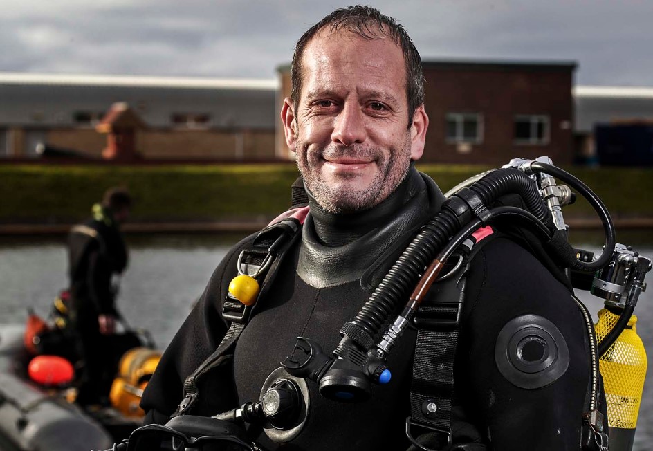 royal-navy-diver-awarded-mbe-for-daring-operations-naval-today