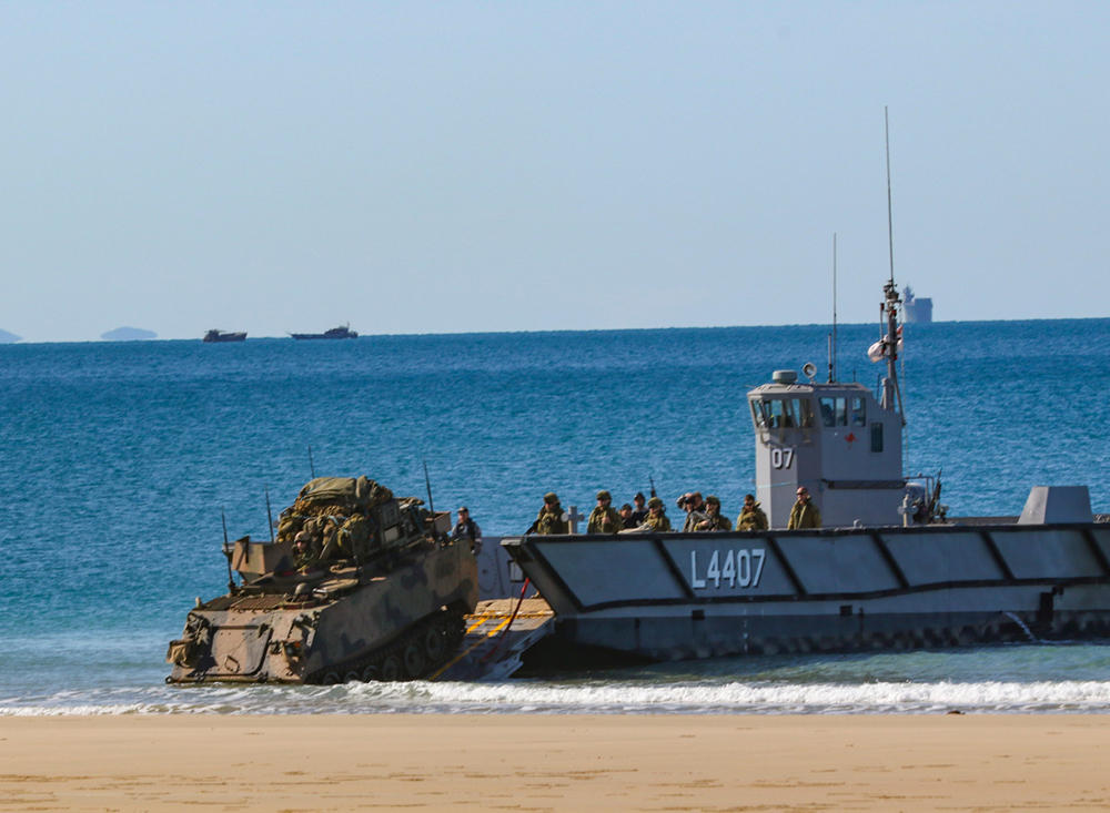 Australia leads its "largest amphibious assault since WWII" - Naval Today