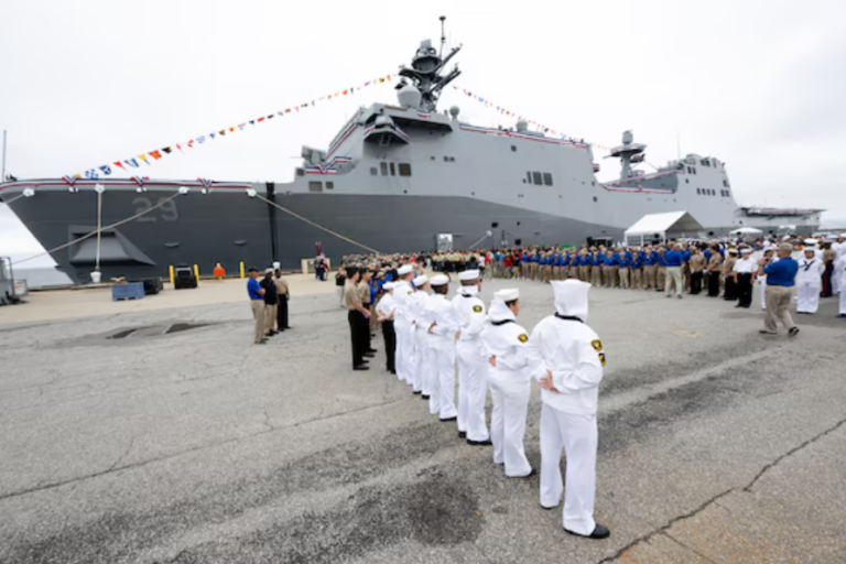 HII floats out US Navy's first LPD Flight II Harrisburg - Naval Today