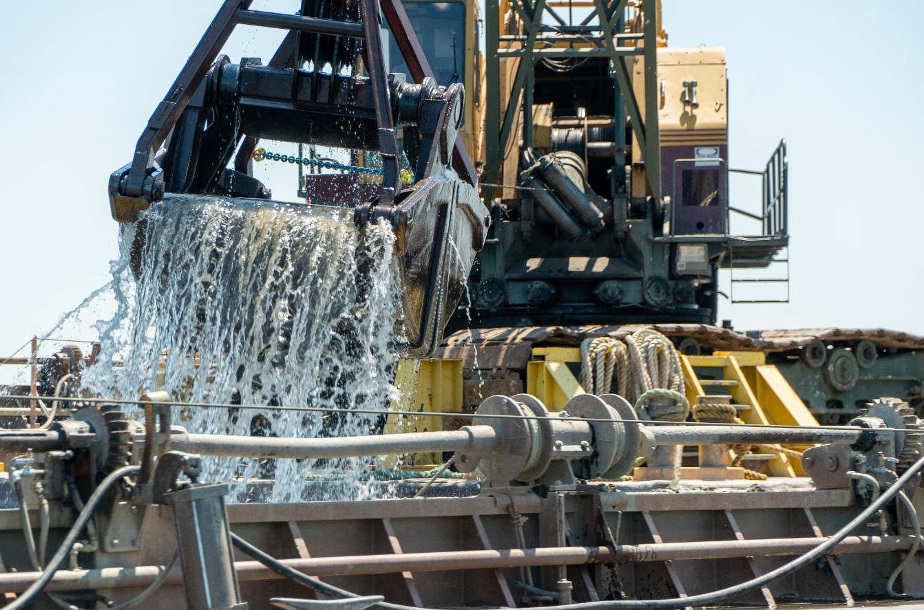PHOTO of the Ashtabula dredging operations Dredging Today