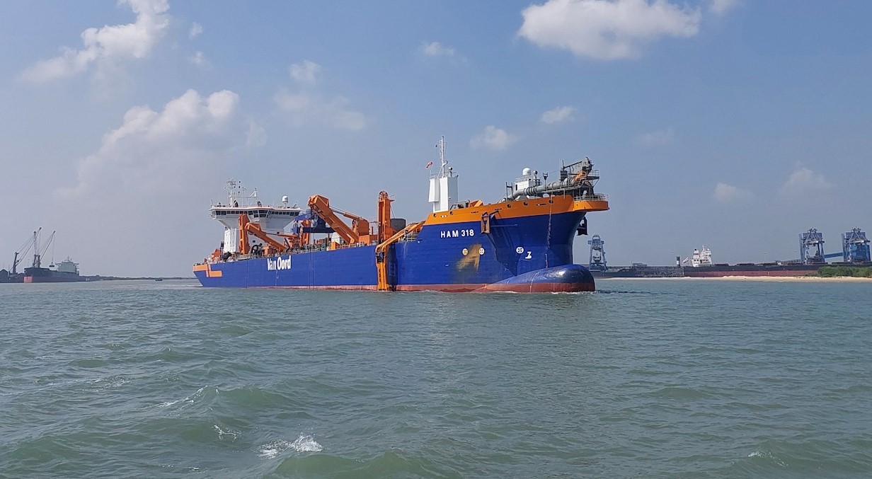Van Oord’s TSHD HAM 318 busy at Krishnapatnam Port, India