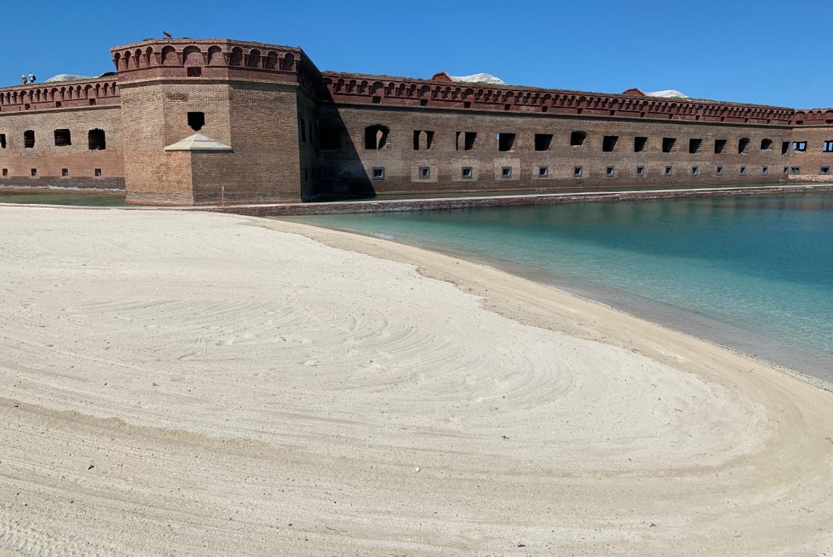 Dry Tortugas: Moat dredging project wraps up - Dredging Today