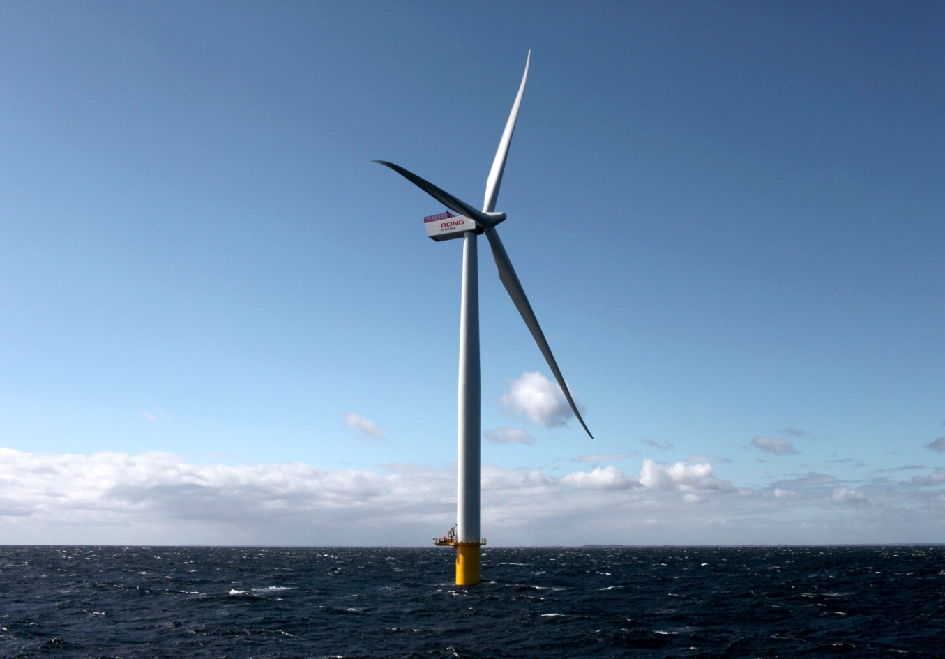 Denmark: Anholt Offshore Wind Farm Exports First Power