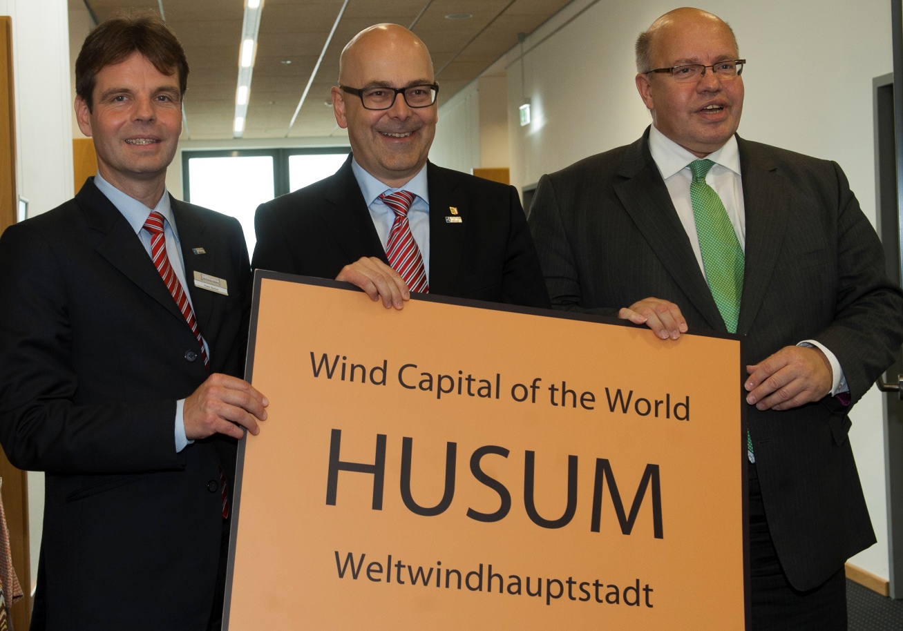 Germany: Federal Minister of Environment Opens HUSUM WindEnergy 2012