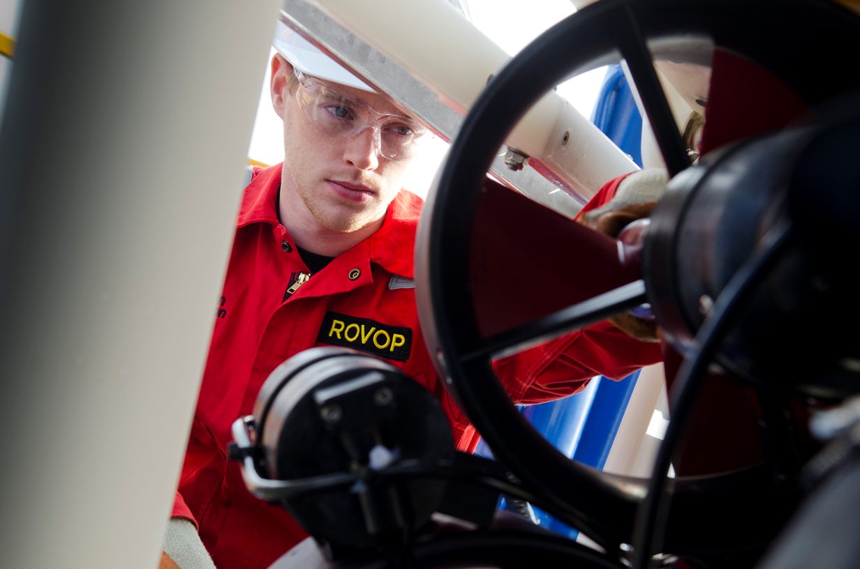 UK: ROVOP Invests in New Jobs and ROVs