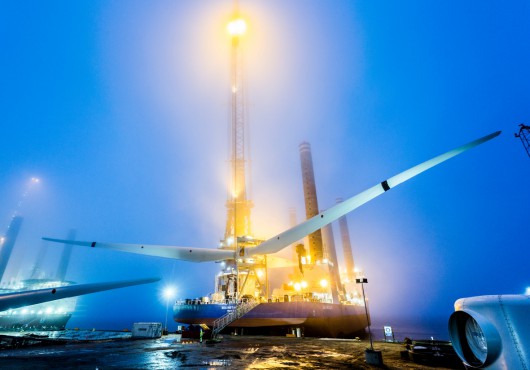 UK: First Two Siemens 6-MW Wind Turbines Successfully Installed at Gunfleet Sands