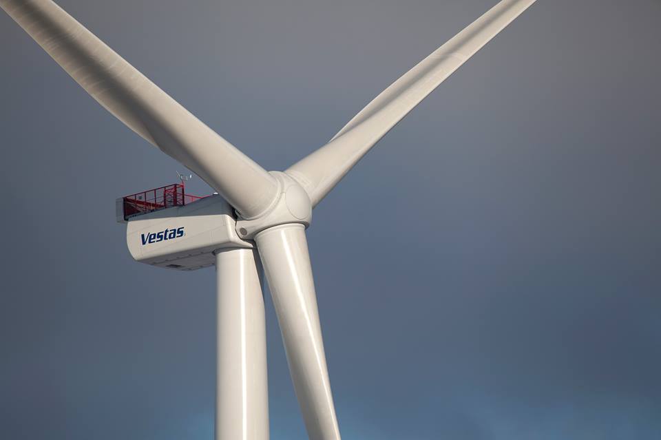 World's Most Powerful Wind Turbine Produces Power