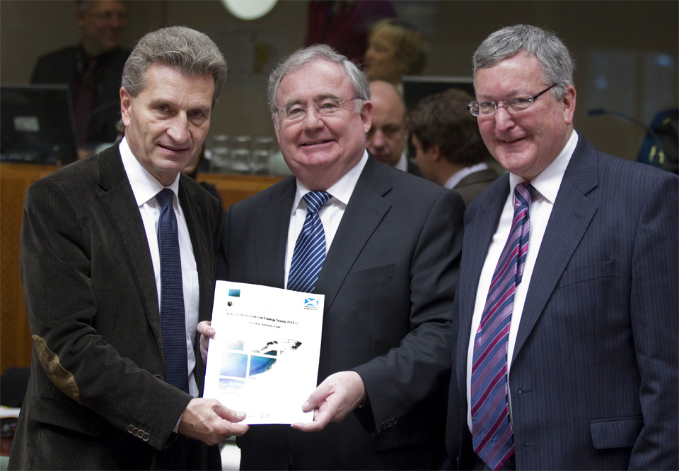 Scotland, Ireland and Northern Ireland Eye Joint Subsea Network Development
