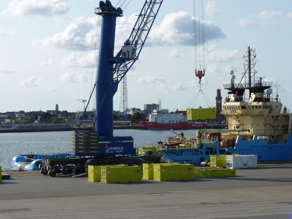 Cuxport to Provide Logistics for North Sea Converter Platforms