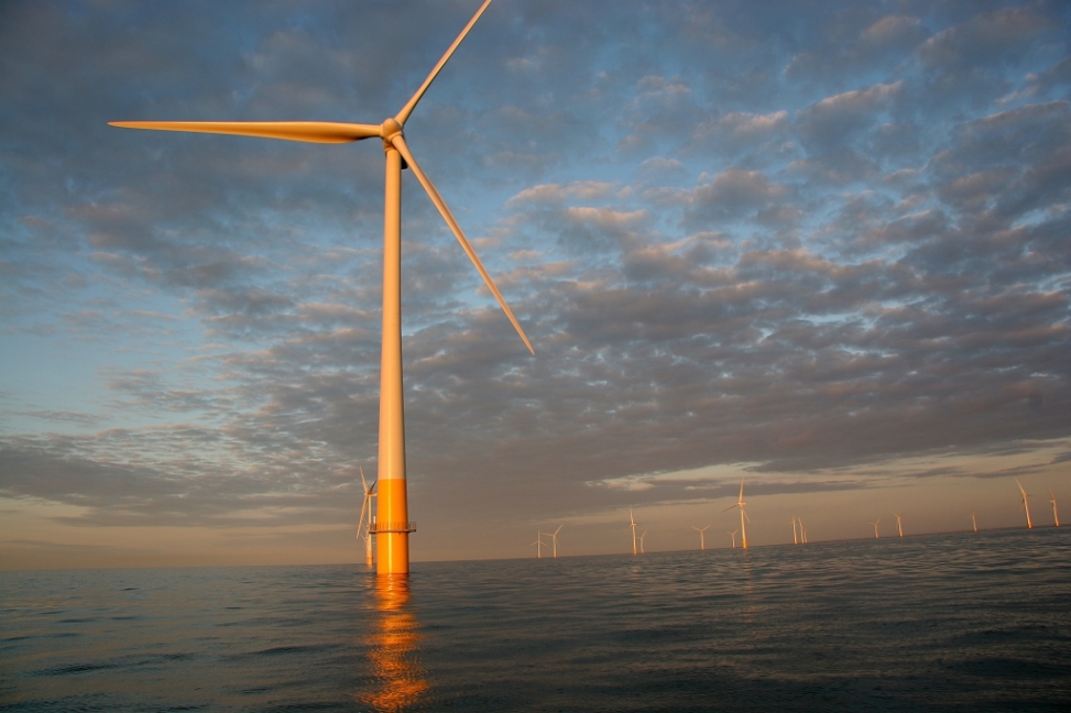 First Turbine Up at Kentish Flats Extension Offshore Wind