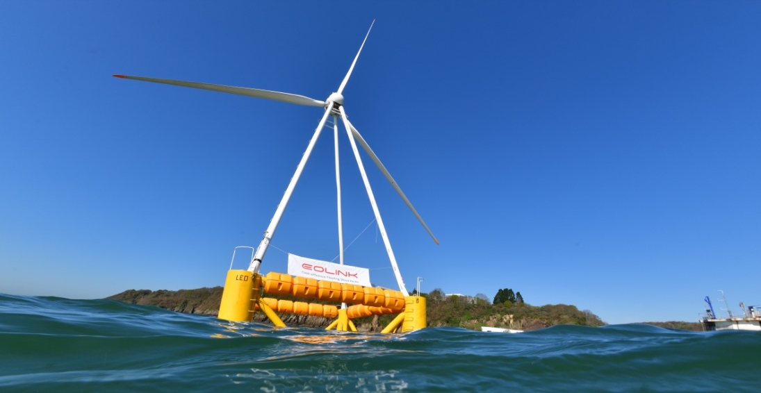 Photo of EOLink's one-tenth scale model tested at sea