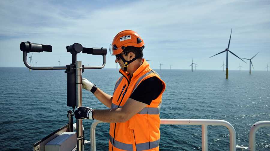 Eurogrid's Debut Green Bond to Finance German Offshore Wind Connections