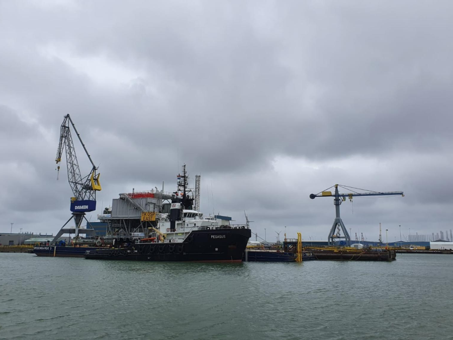 Second Triton Knoll Topside Ready to Move