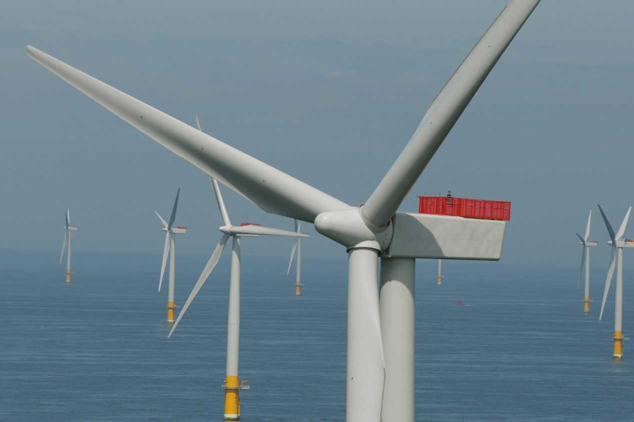 Leases Secured for Four UK Offshore Wind Extensions