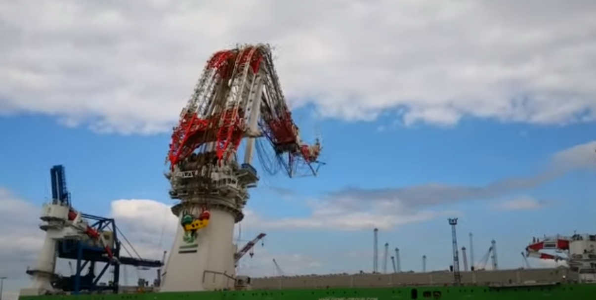 A video screenshot of the crane onboard Orion collapsing
