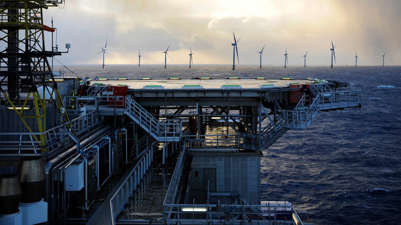 Construction Starts on World's Largest Floating Offshore Wind Farm