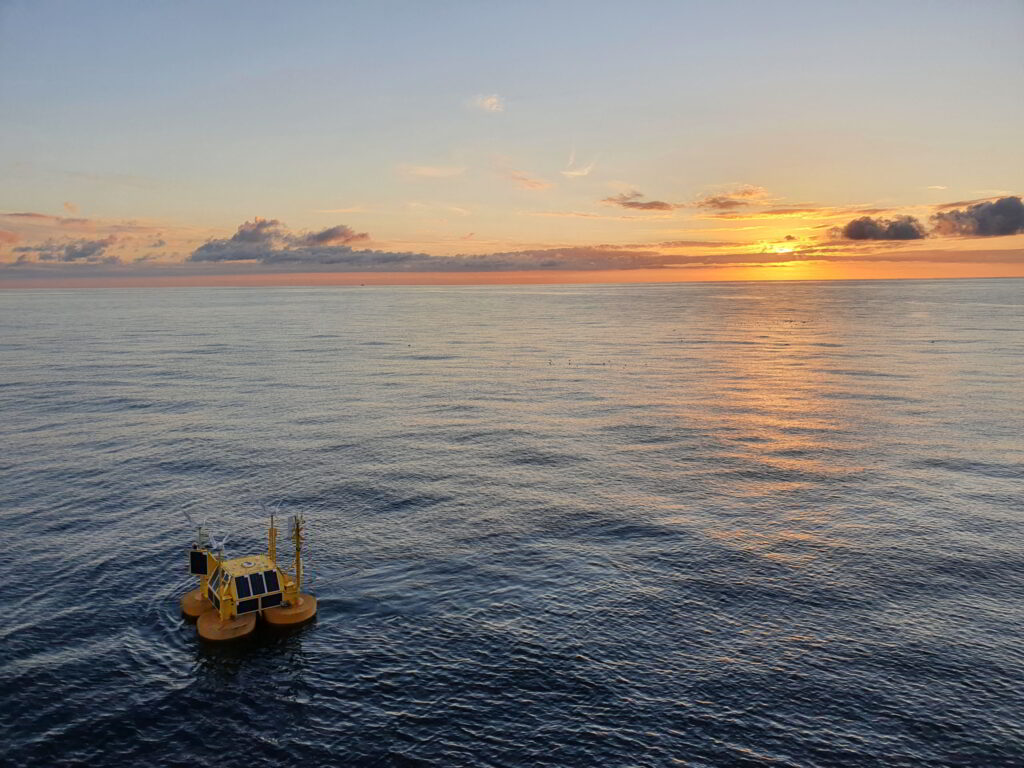 EOLOS yellow floating LiDAR at the Erebus site at sunset