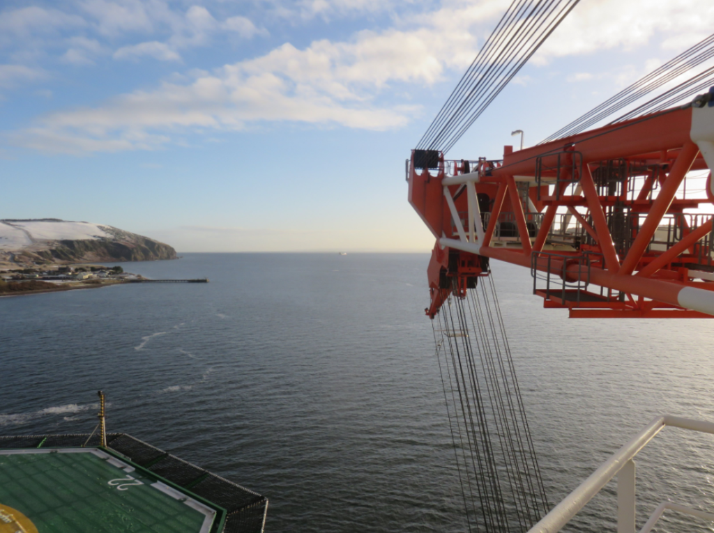 Bold Tern Loads First Moray East Turbine Hardware