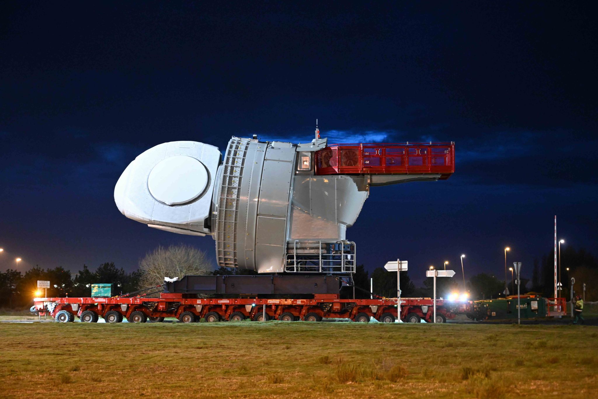 The first GE nacelle arriving at the Saint-Nazaire pre-assembly site