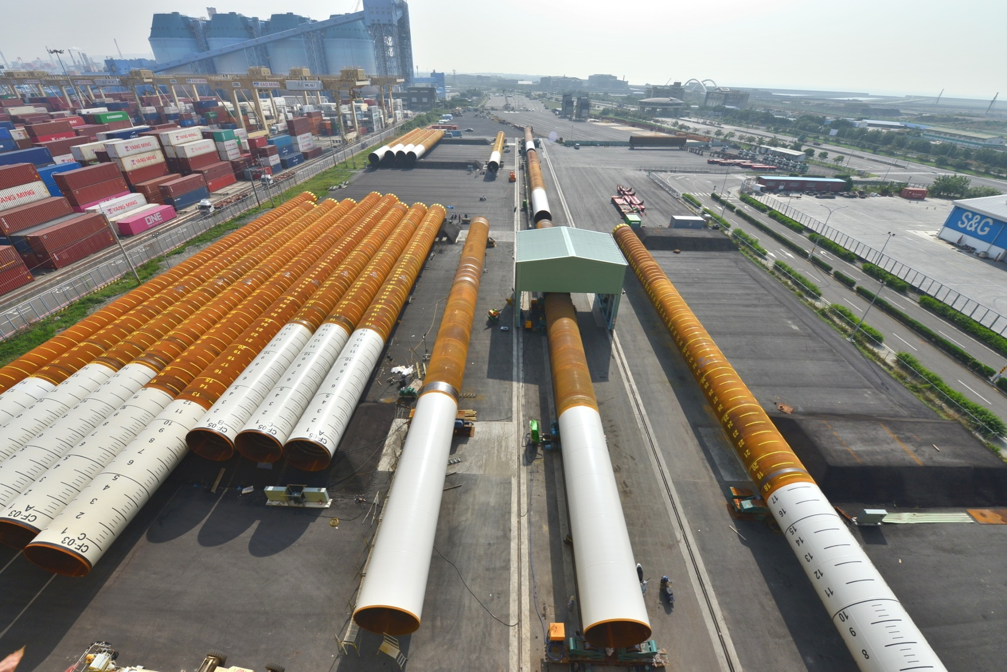 CTCI MAC pin piles for Changfang and Xidao project at Talin Shop ready for load-out