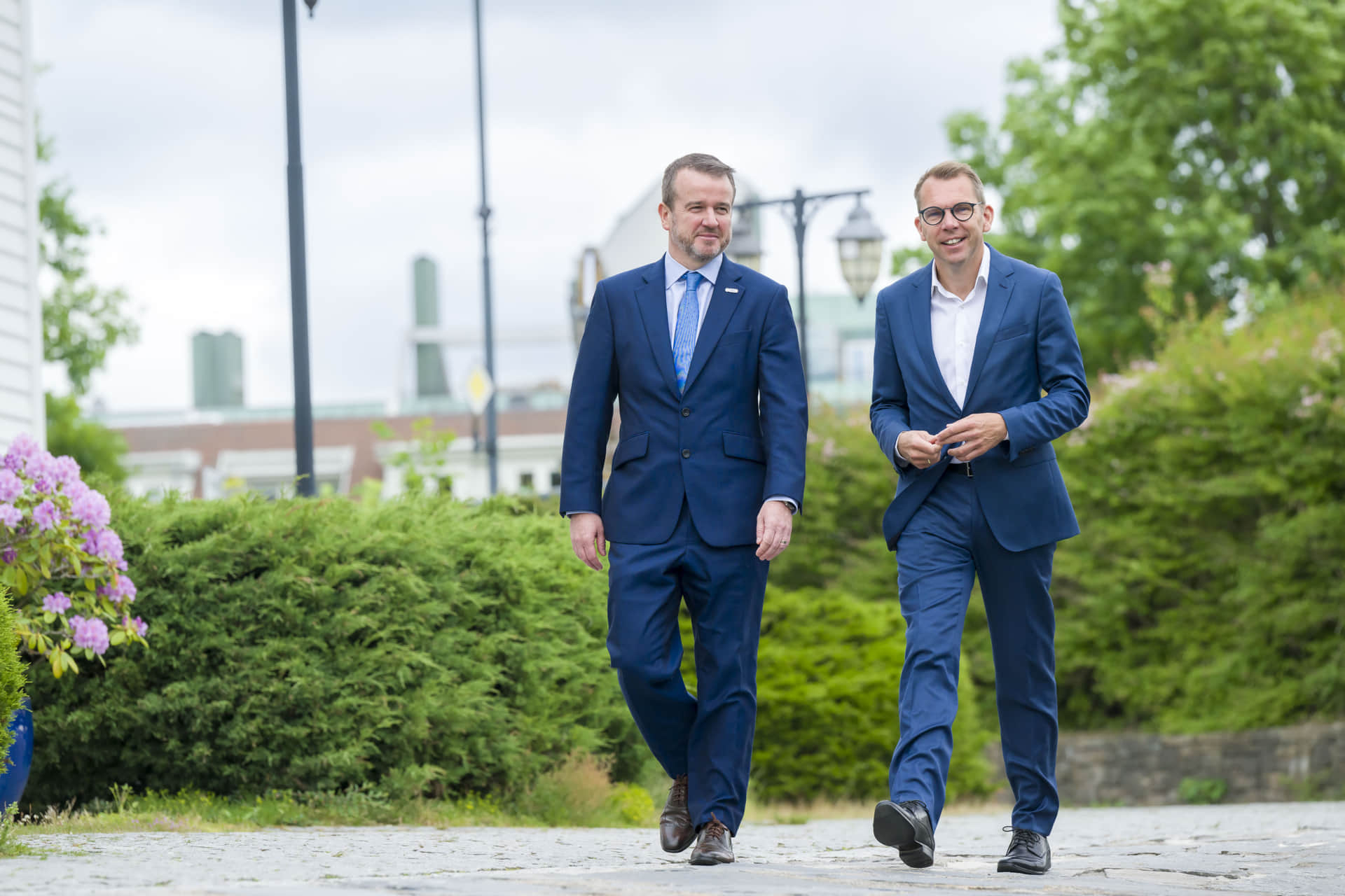 A photo of Jonathan Cole, CEO of Corio Generation (left) and Steffen Syvertsen, CEO of Å Energi (right)