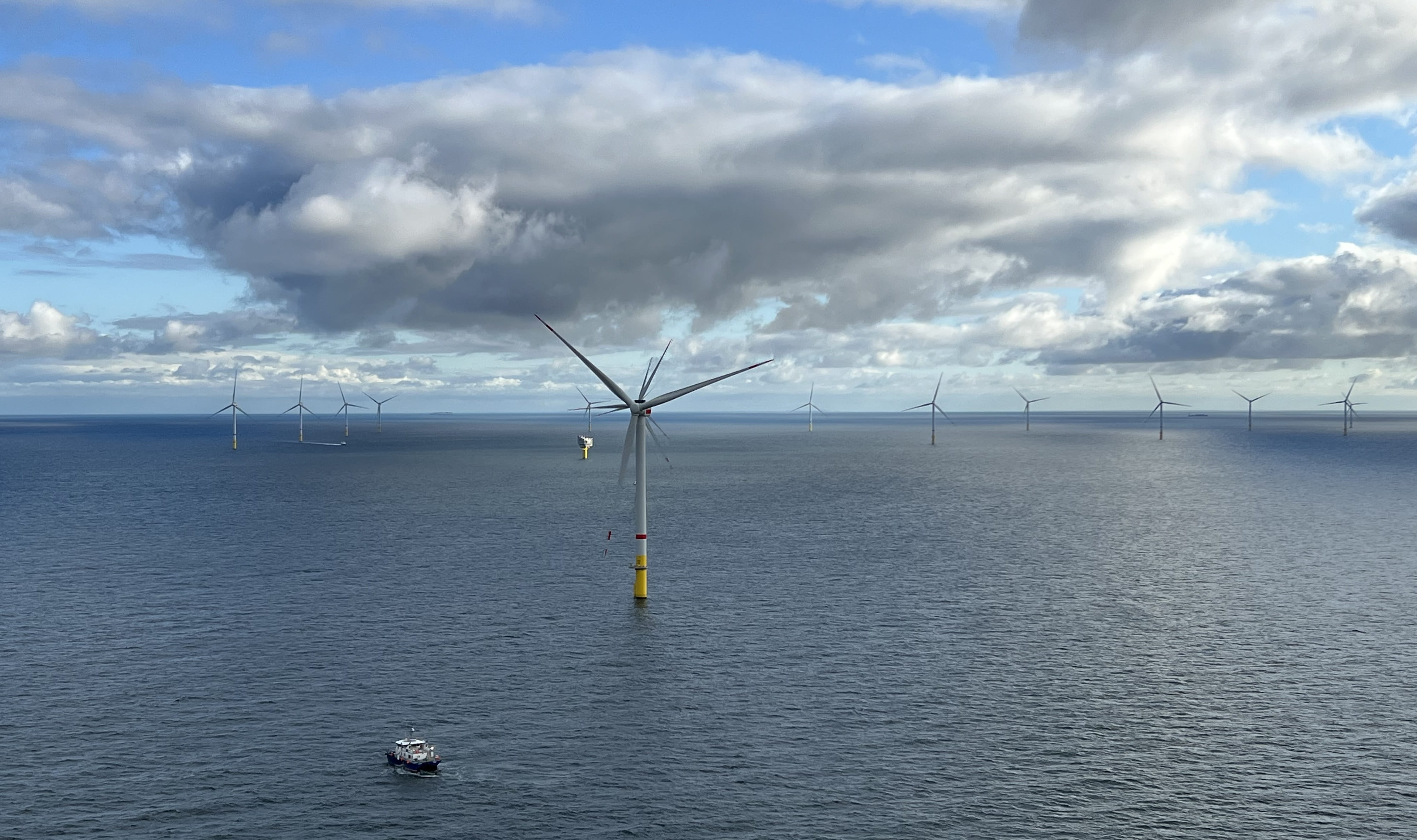 A photo of the Gode Wind 3 offshore wind farm in Germany