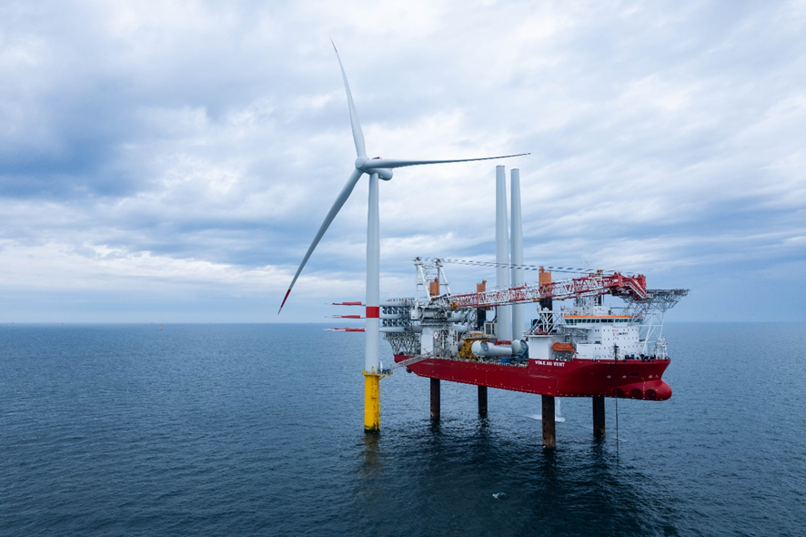 Îles d’Yeu and Noirmoutier first power