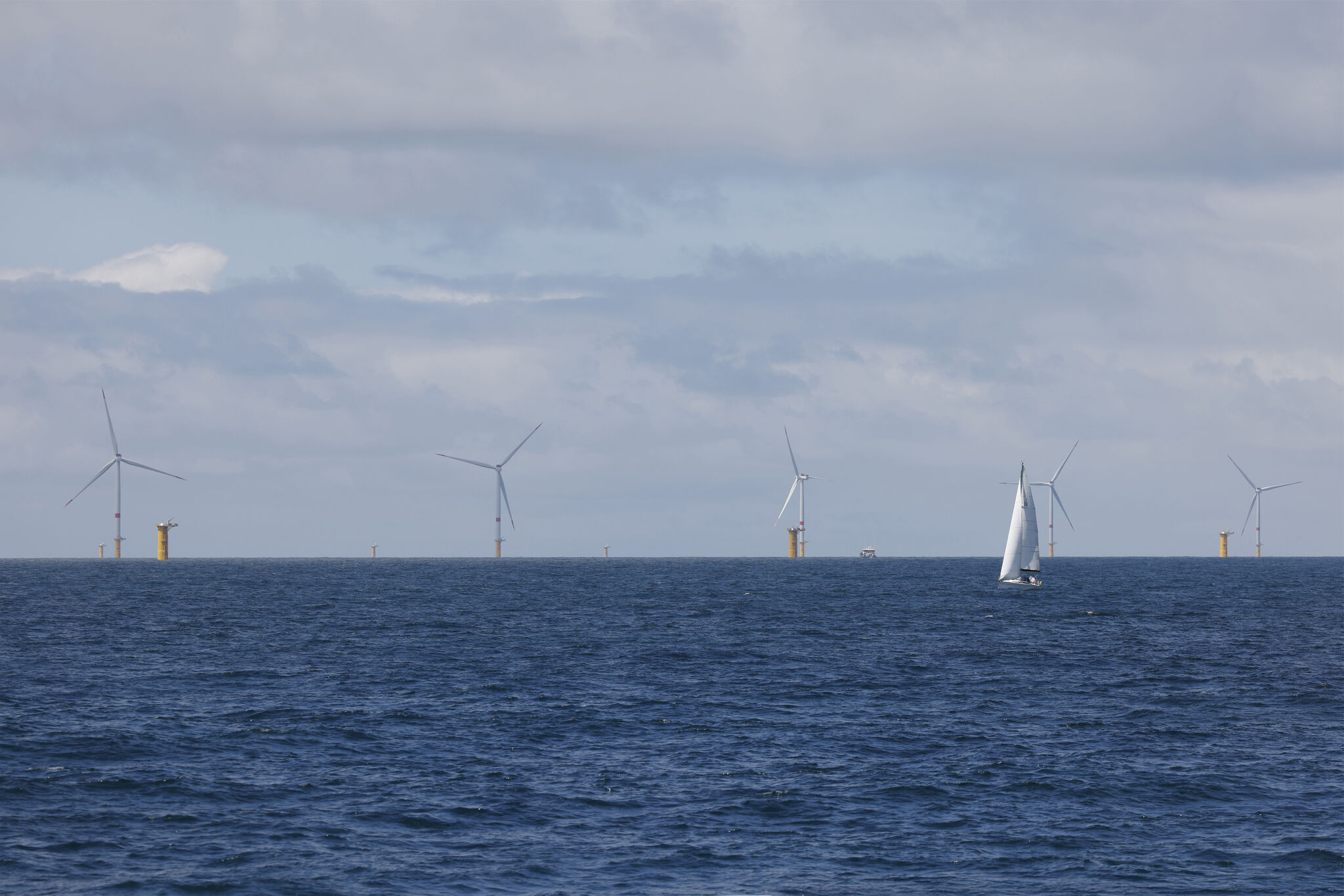 Half of Turbines Up at Îles d’Yeu and Noirmoutier Offshore Wind Farm