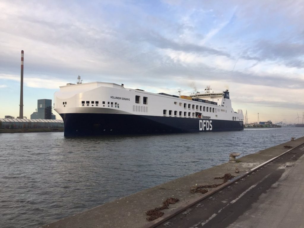 Hollandia Seaways van DFDS aangekomen in Gent Foto North Sea Port