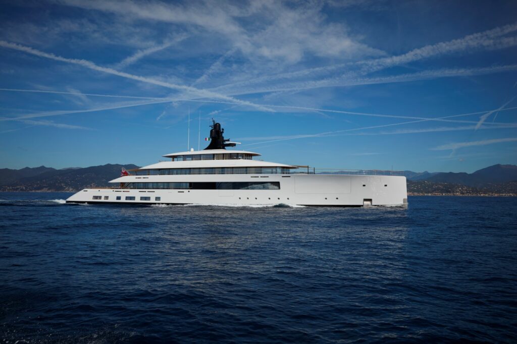 'Pi' Foto, Feadship