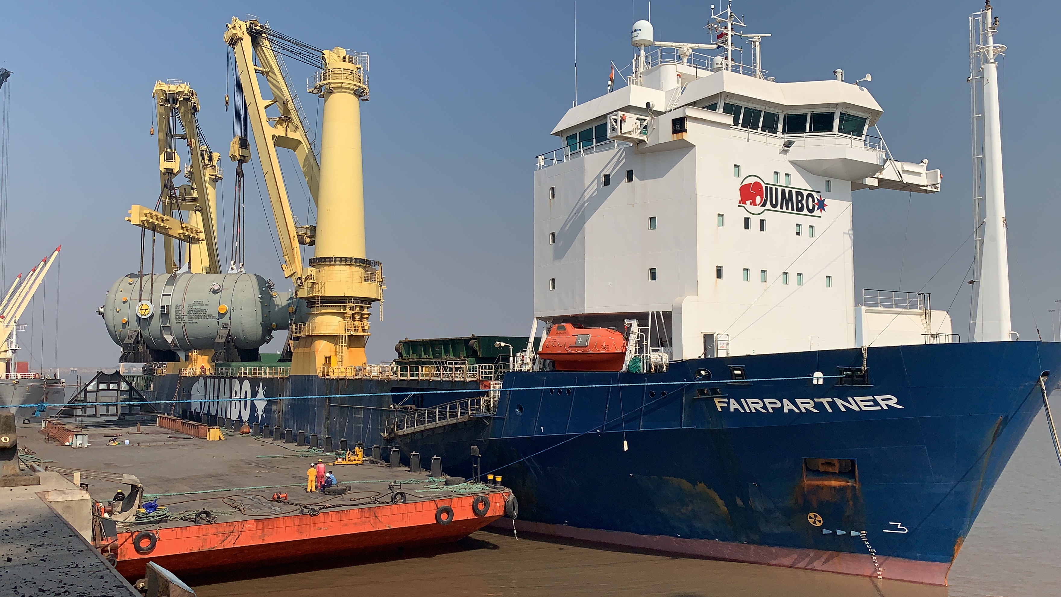 Heavy lift vessel 'Fairpartner' Photo, Jumbo.