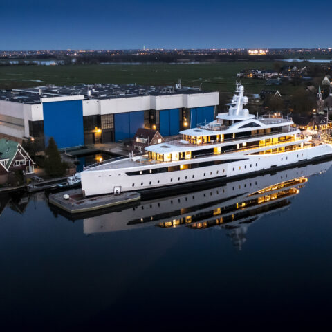 Project 817 Foto, Feadship