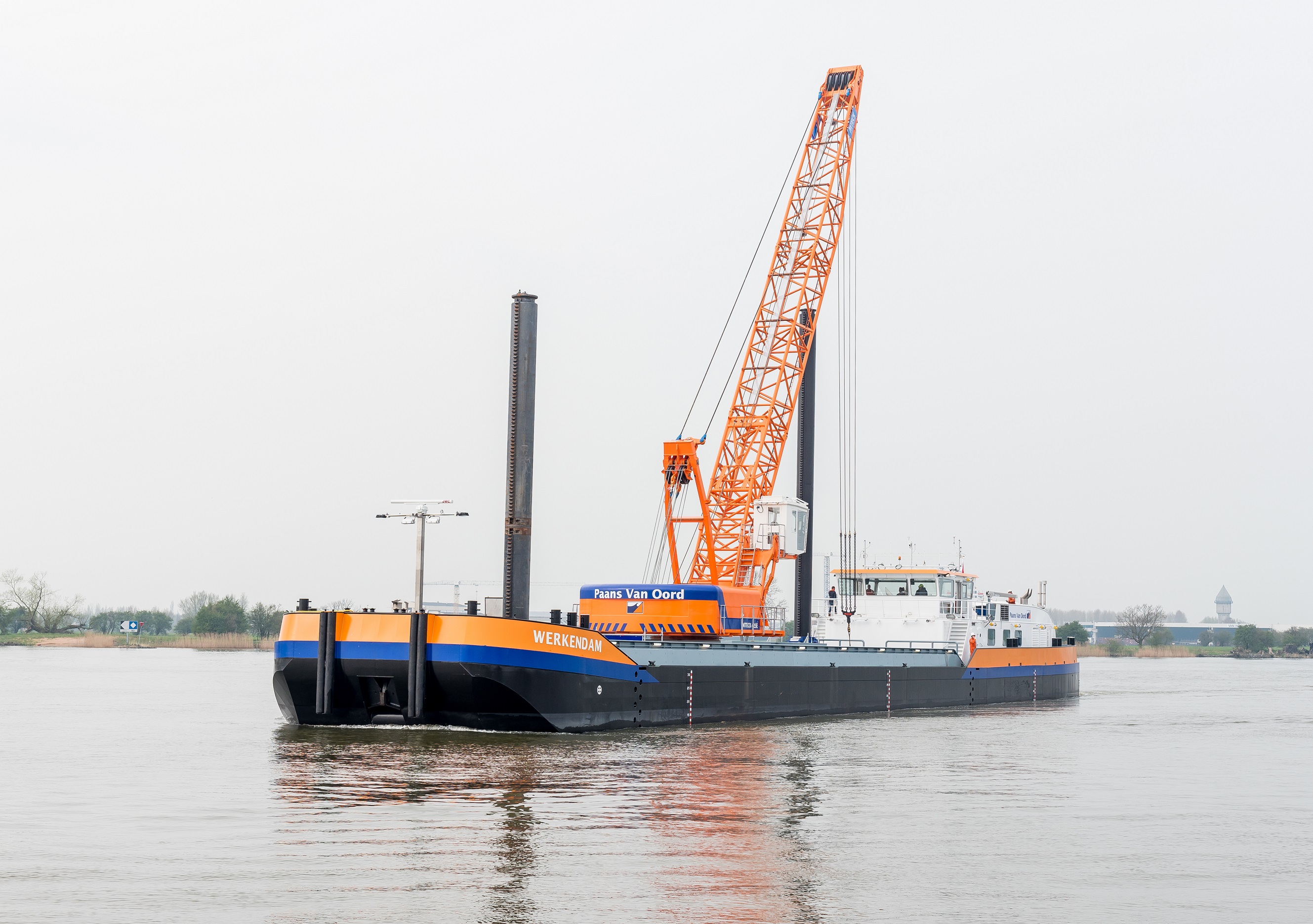 Van Oord to mark milestone with LNG crane vessel naming