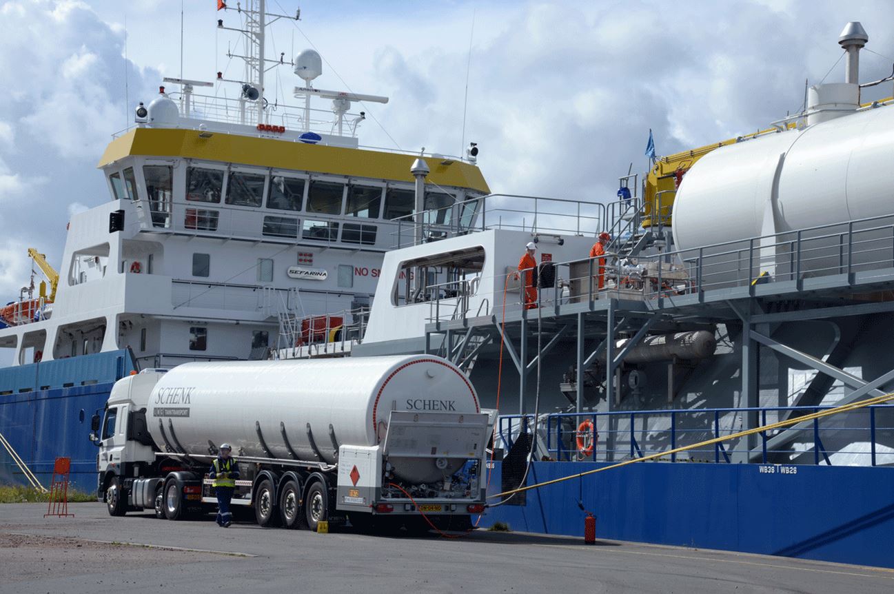 Fluxys to build LNG bunkering facility at port of Antwerp