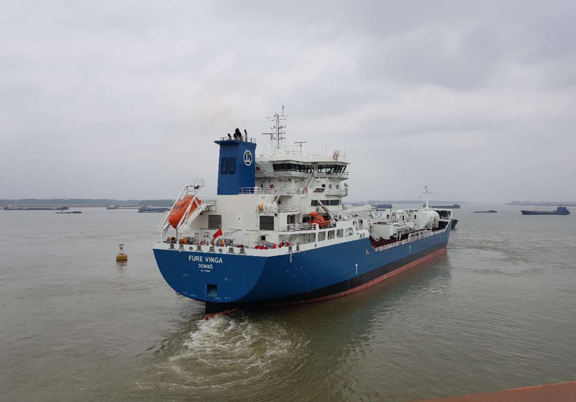 Drewry: LNG gaining traction as future marine fuel