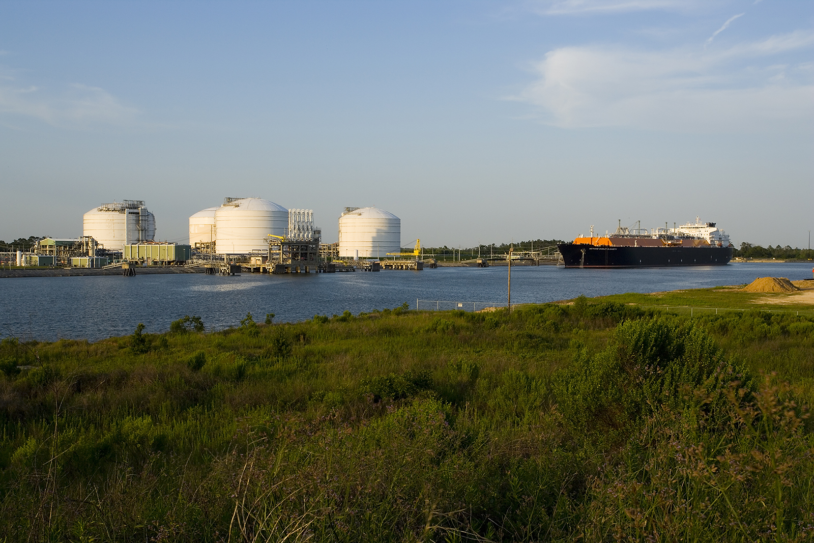 Lake Charles LNG looking to push construction deadline to 2019