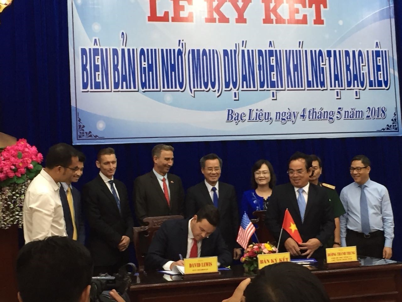 EVC ink MoU for Vietnam's LNG-to-power project