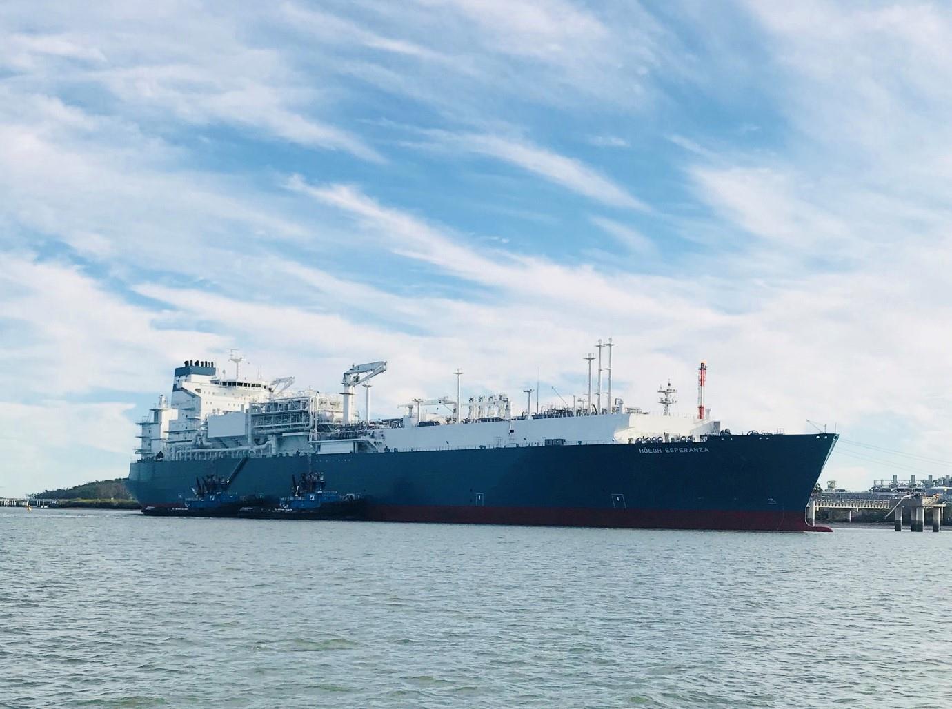 Höegh LNG claims first FSRU berth in Australia