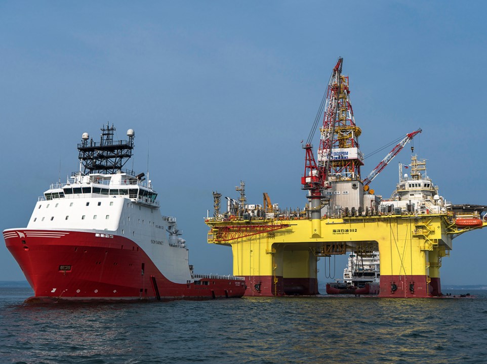 HYSY 982 drilling rig / image by Gazprom Neft