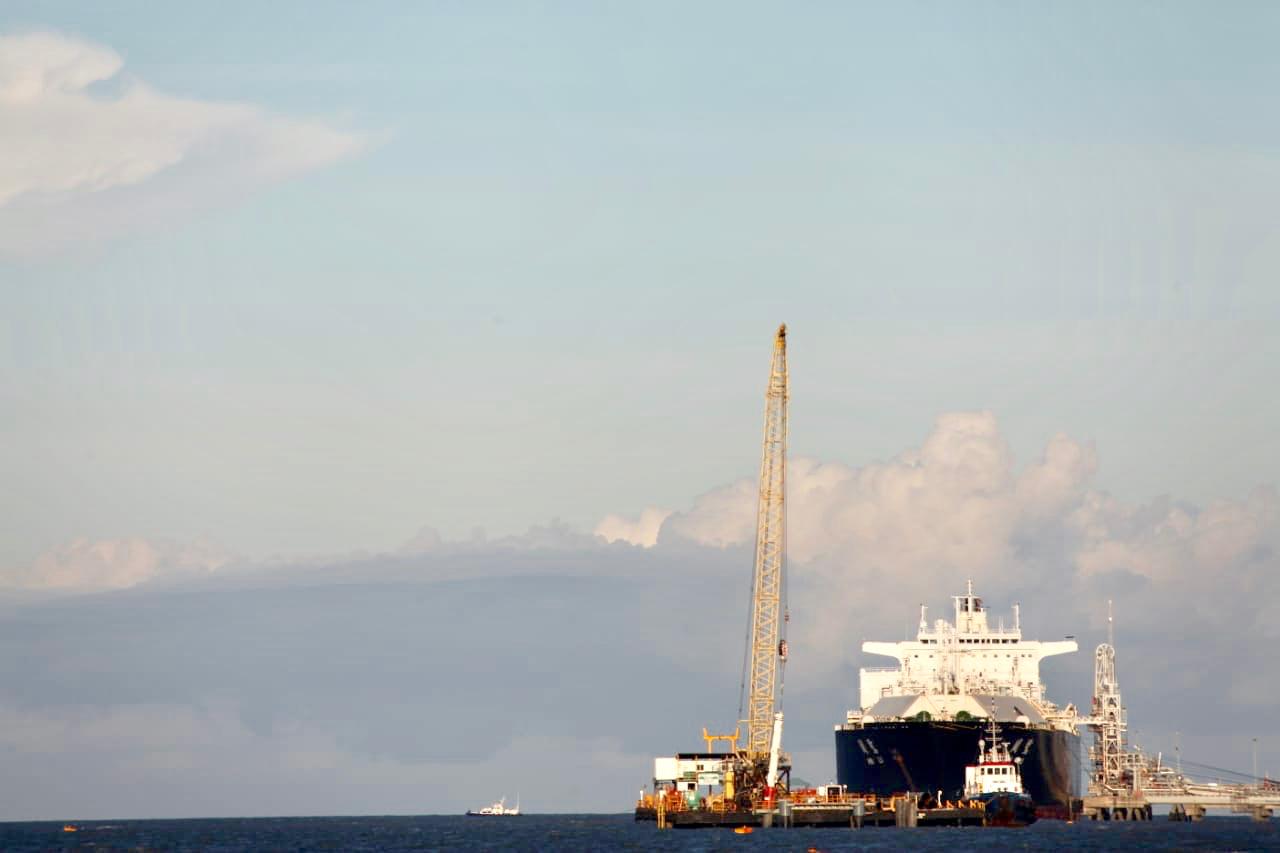 Indonesia cuts LNG export target for 2019