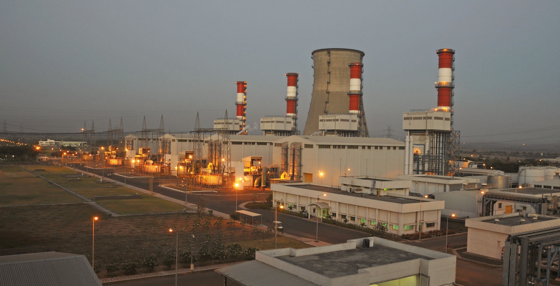 India's Torrent Power to buy five LNG cargoes for 2019
