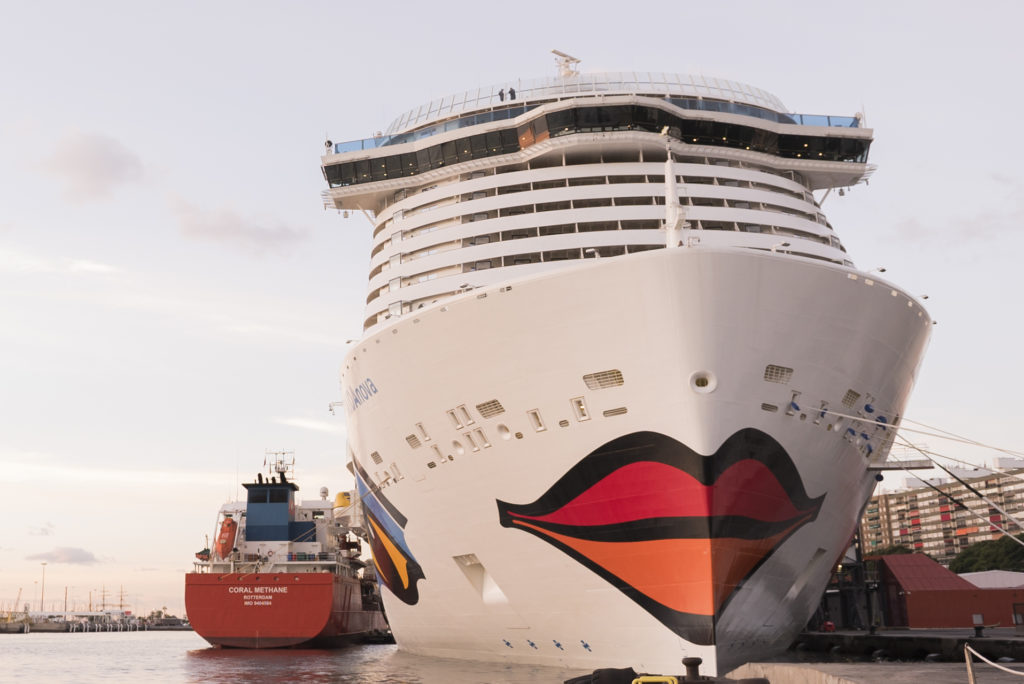 Coral Methane bunkers LNG to AIDAnova in Tenerife