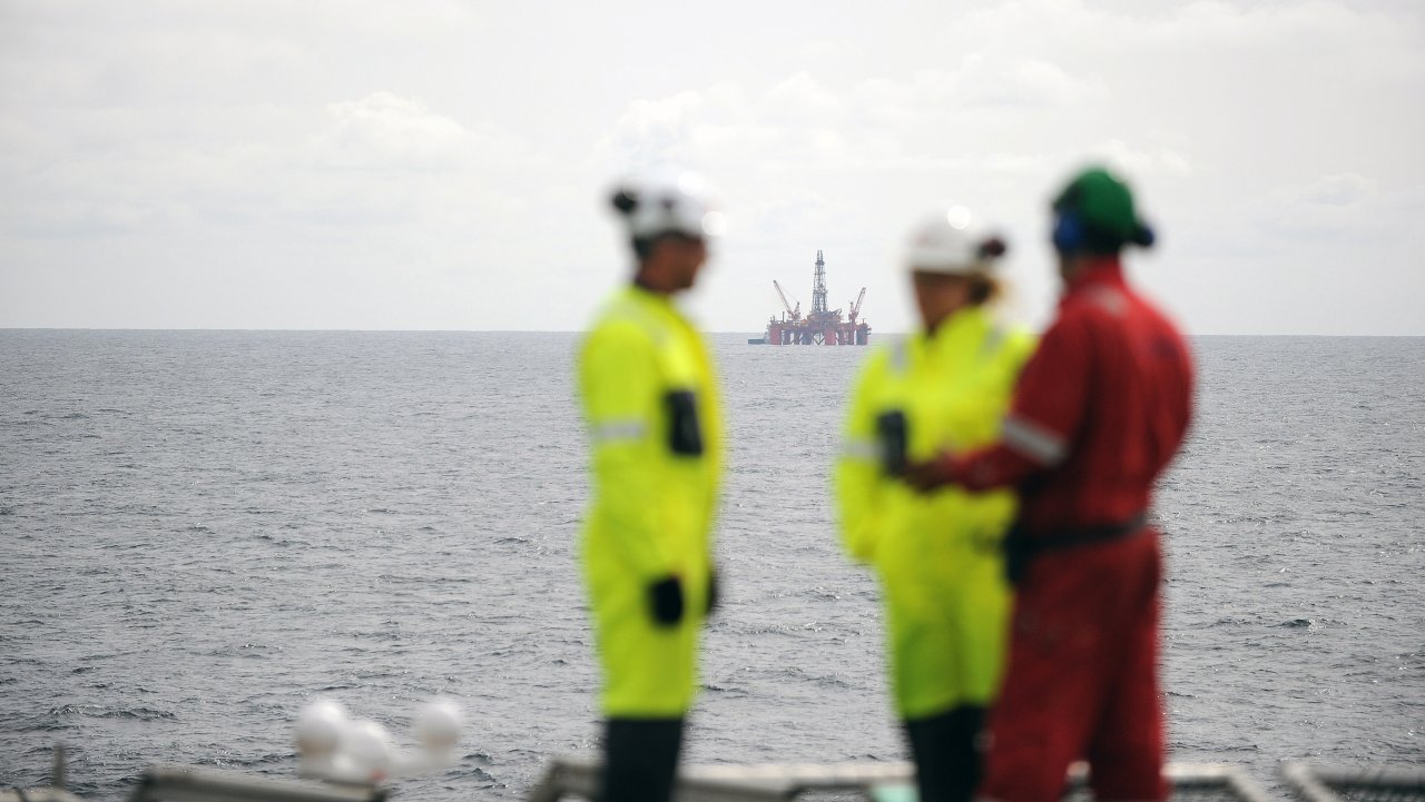 The Transocean Leader drilling rig in the North Sea. (Photo: Harald Pettersen / Equinor ASA)