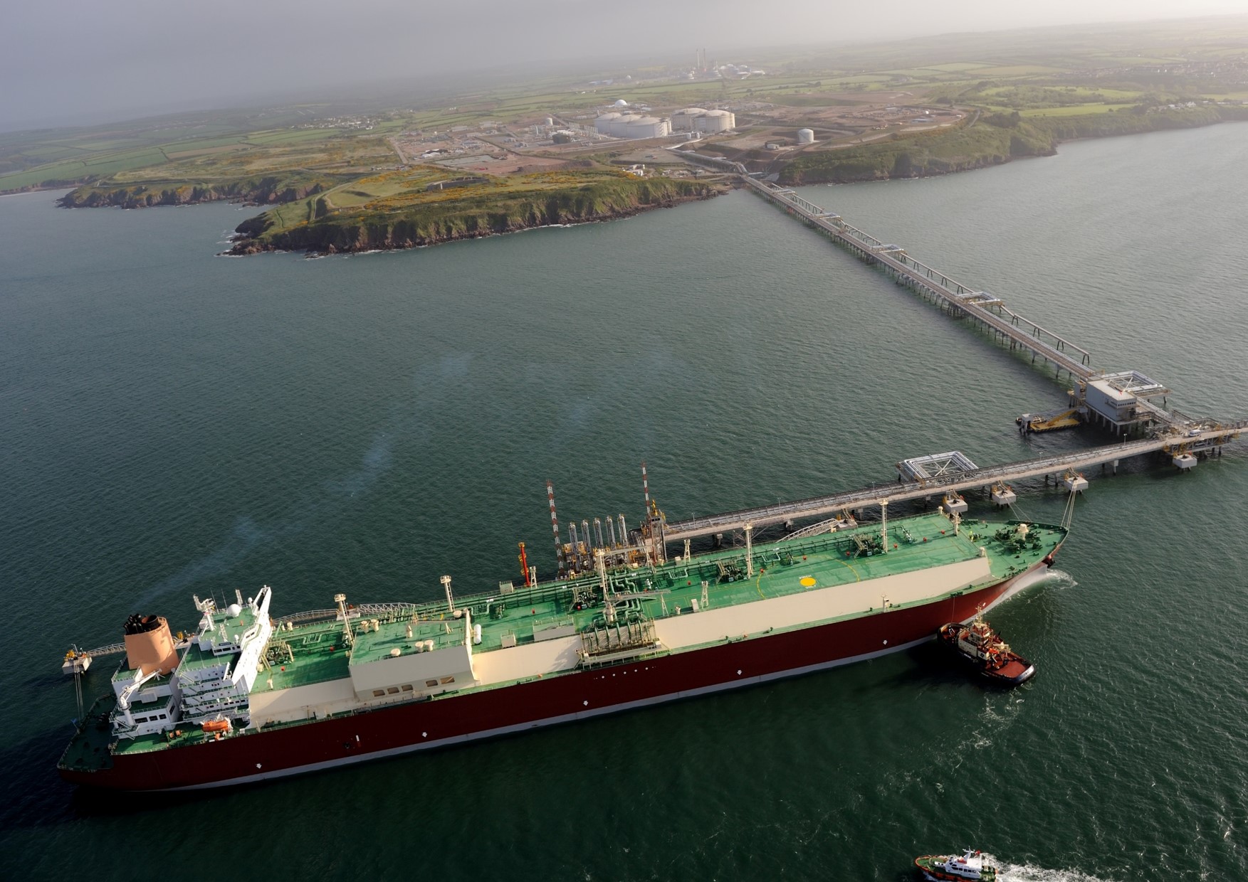 Three cargoes heading for UK's South Hook LNG