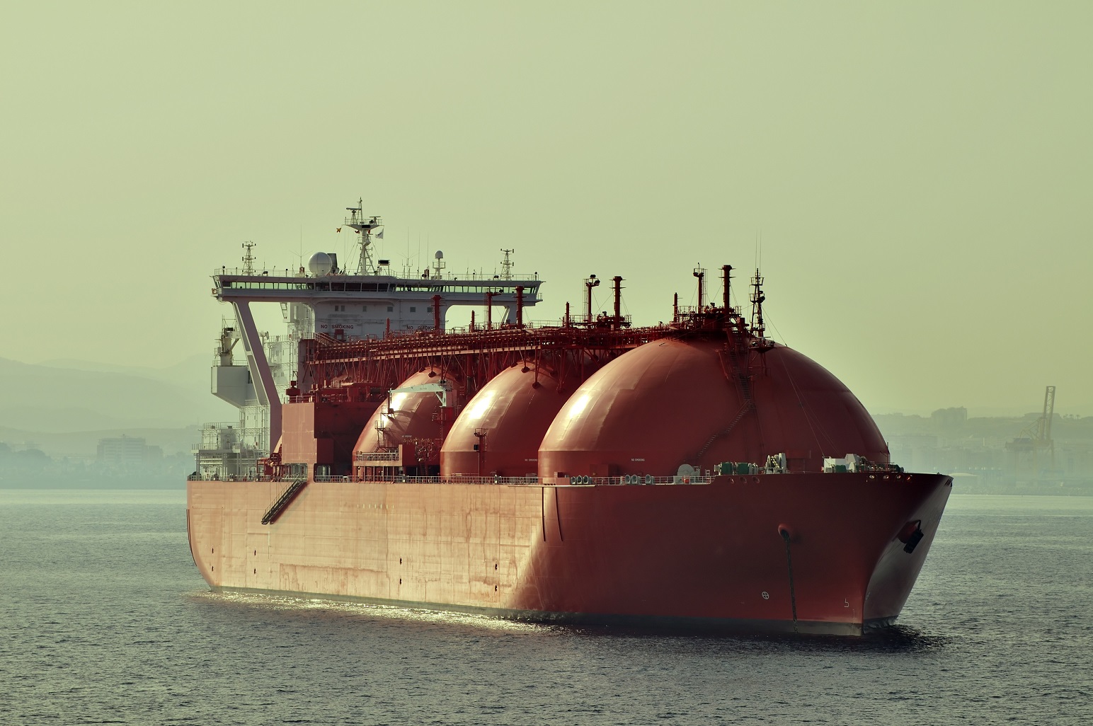 Total to deliver spot LNG cargo to Lietuvos Energijos Tiekimas