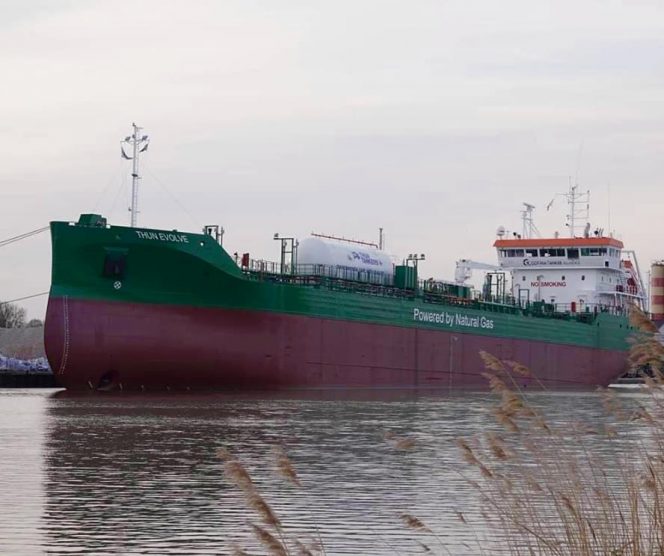 Thun Tankers takes delivery of LNG-powered tanker