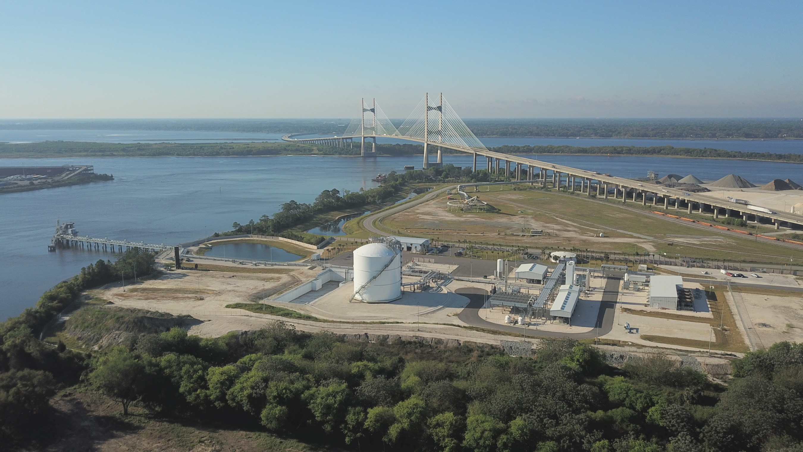 JAX LNG small-scale facility starts operation