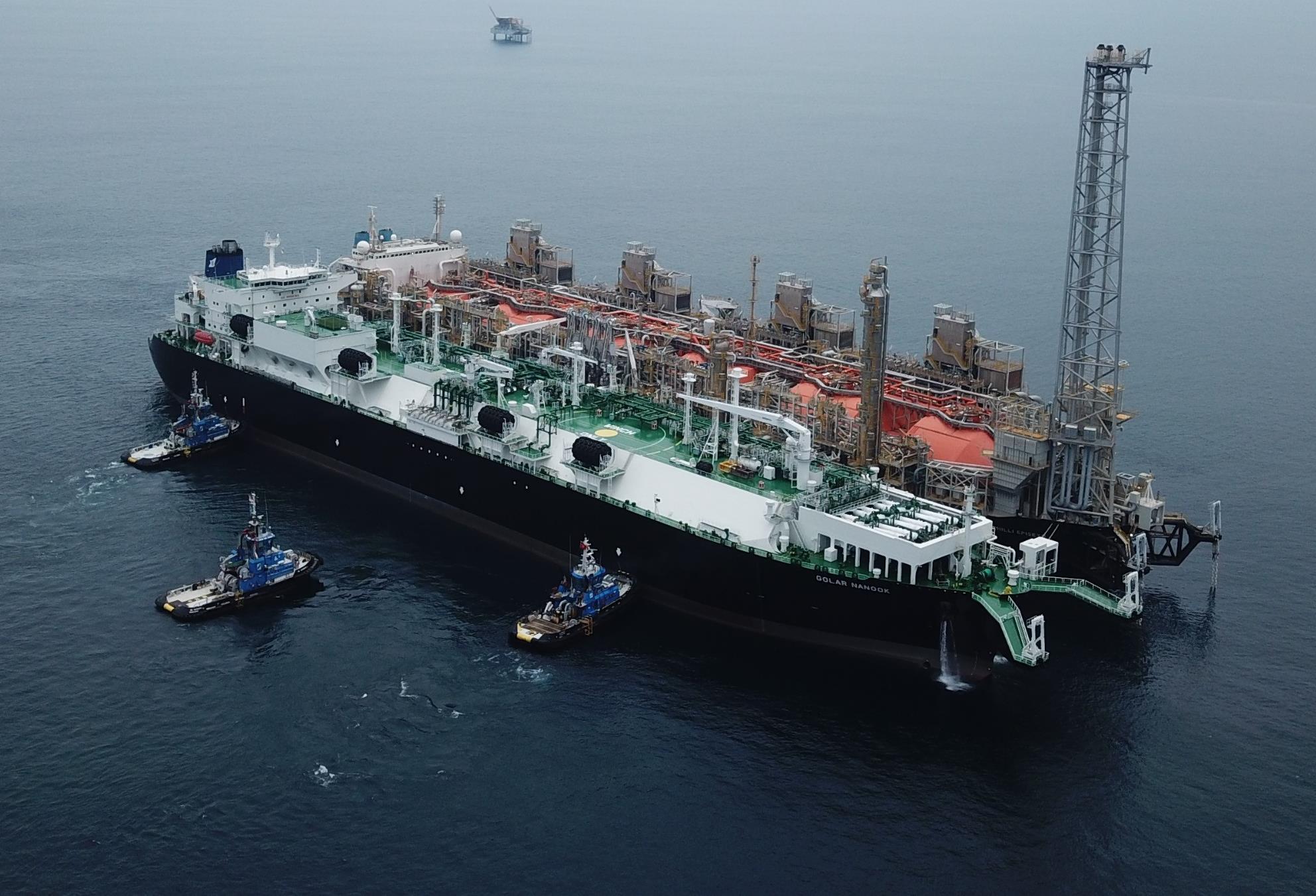 Golar LNG tightens loss, plans TFDE LNG carrier fleet spin-off
