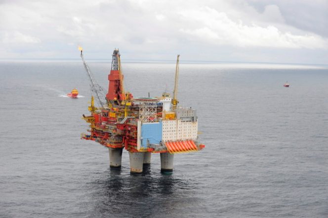 Illustration: Statfjord field platform; Image by Harald Pettersen/Equinor