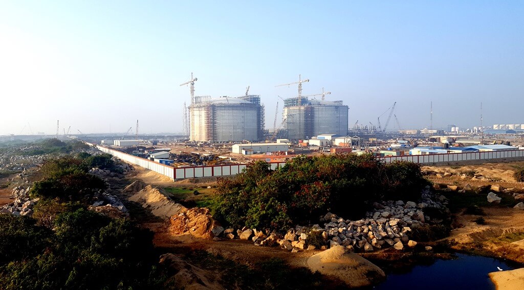 Indian Oil Corp seeking spot LNG cargo